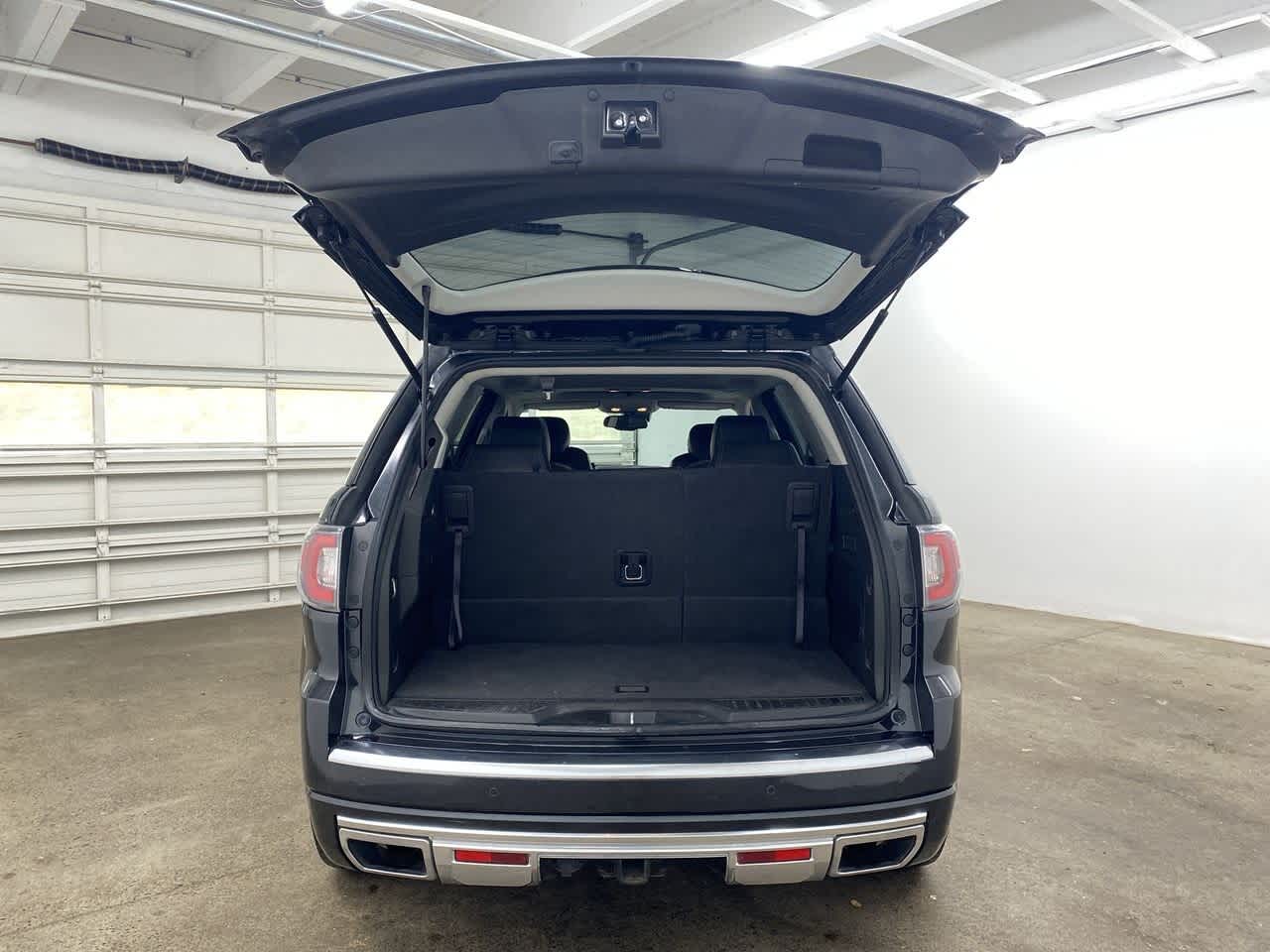 Thumbnail: 2015 GMC Acadia - 29