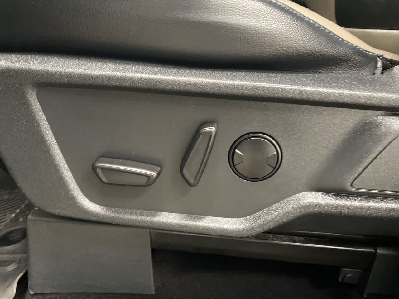 Thumbnail: 2022 Ford Bronco - 14