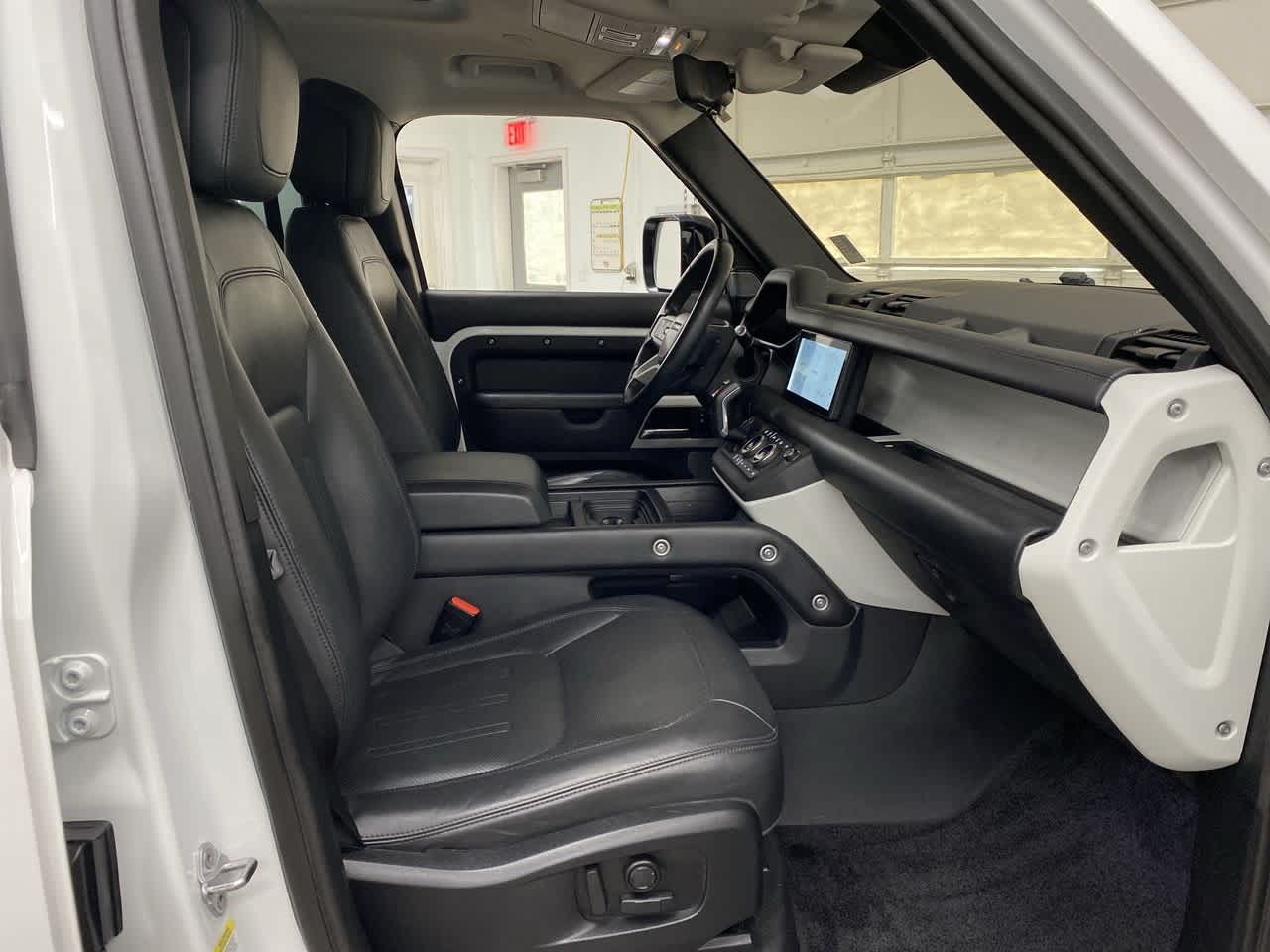 Thumbnail: 2020 Land Rover Defender - 19