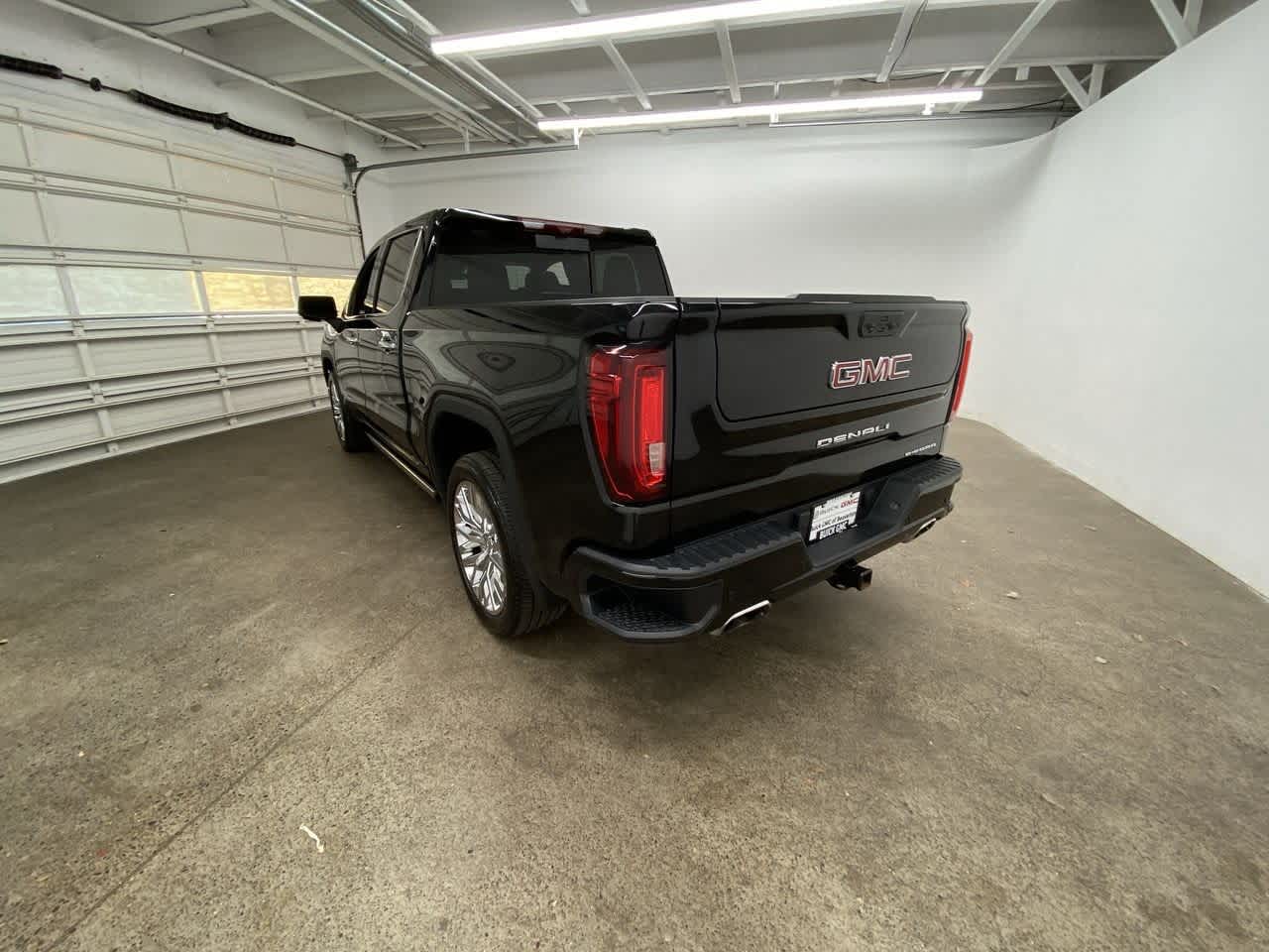 Thumbnail: 2023 GMC Sierra 1500 - 4