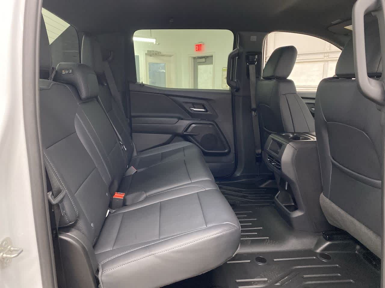 Thumbnail: 2024 Chevrolet Silverado EV - 17