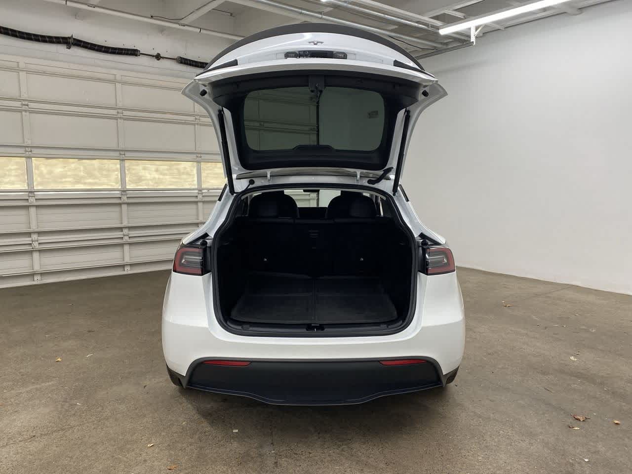 Thumbnail: 2023 Tesla Model Y - 27