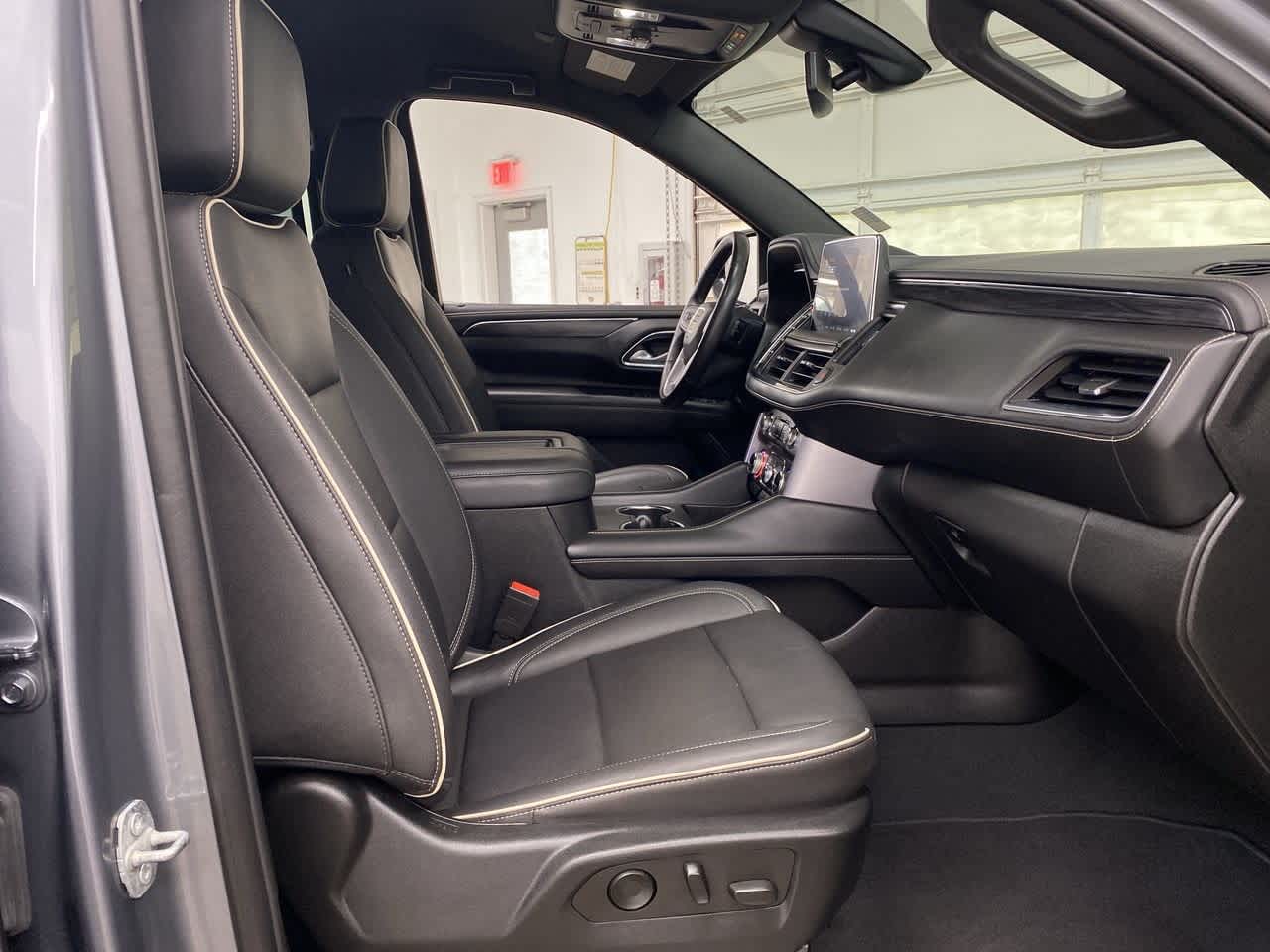 Thumbnail: 2022 GMC Yukon - 18