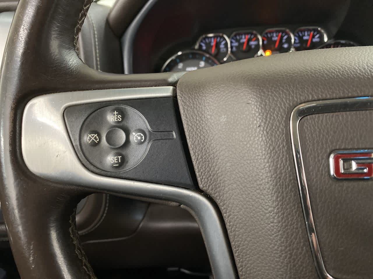 Thumbnail: 2015 GMC Sierra 3500 - 21