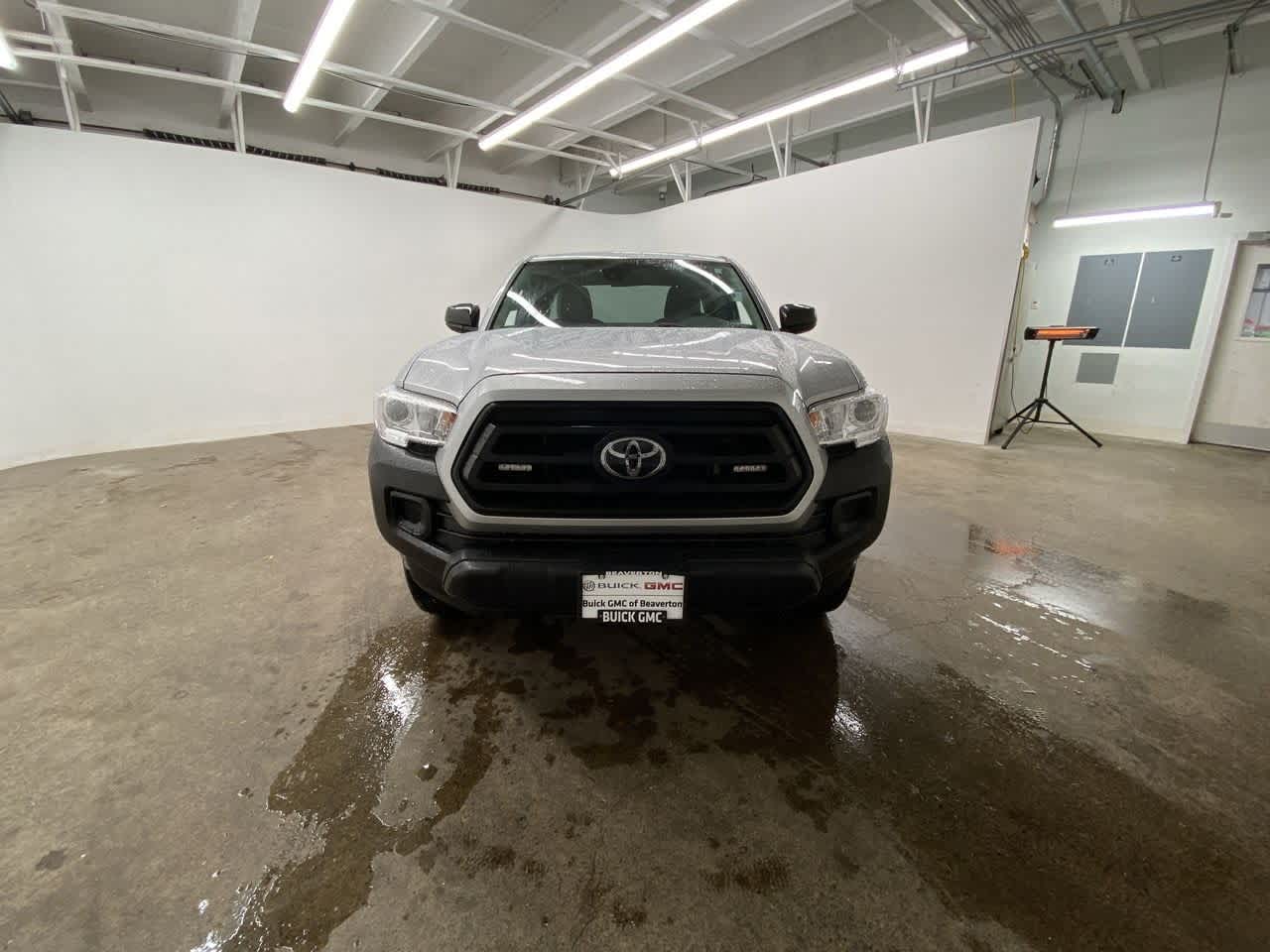 Thumbnail: 2022 Toyota Tacoma - 9