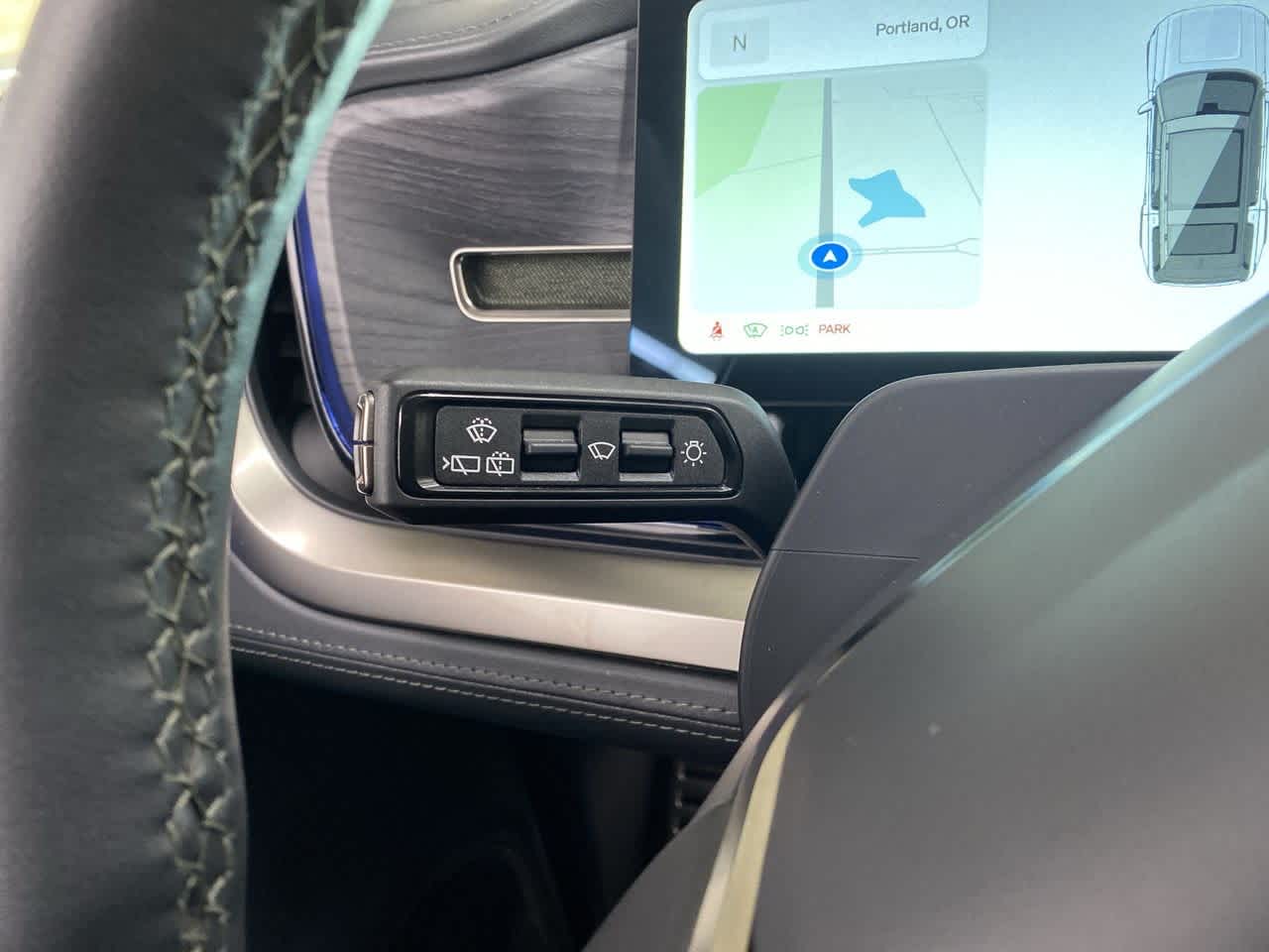 Thumbnail: 2023 Rivian R1S - 23