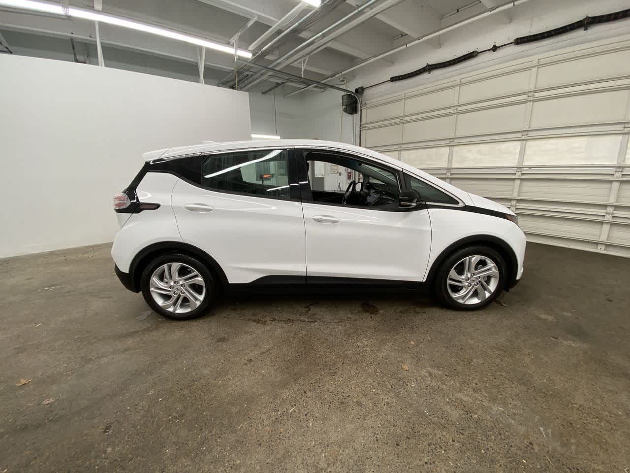 Thumbnail: 2022 Chevrolet Bolt EV - 7