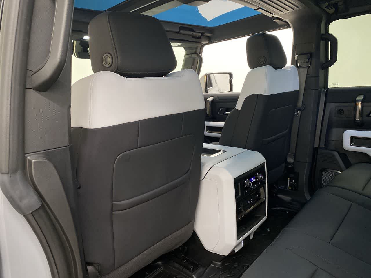 Thumbnail: 2024 GMC Hummer EV - 15