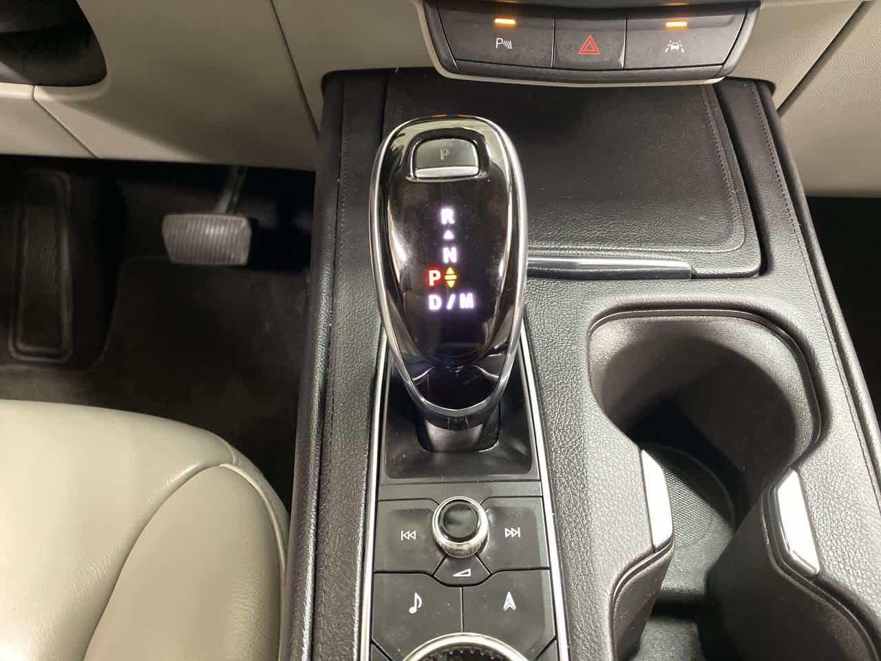 Thumbnail: 2020 Cadillac XT4 - 28