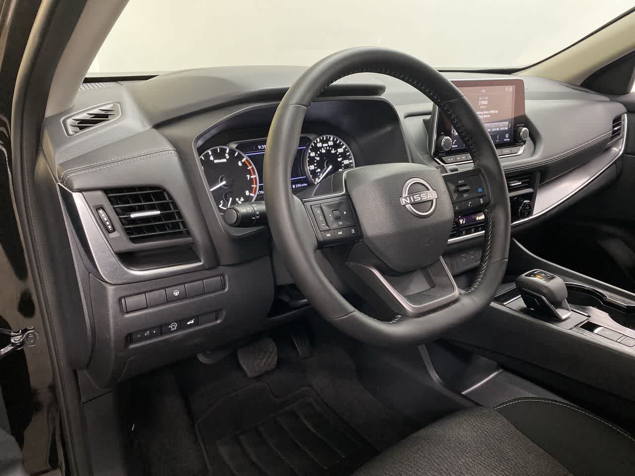 Thumbnail: 2025 Nissan Rogue - 2