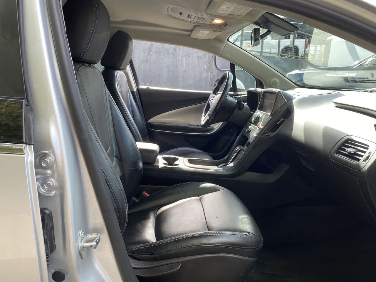 Thumbnail: 2012 Chevrolet Volt - 19