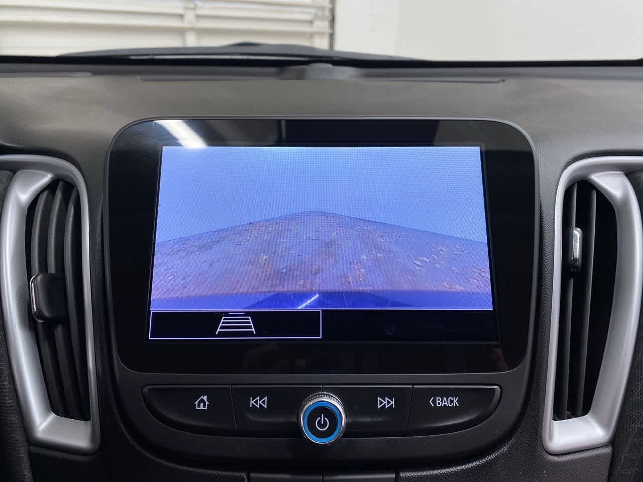 Thumbnail: 2023 Chevrolet Malibu - 25