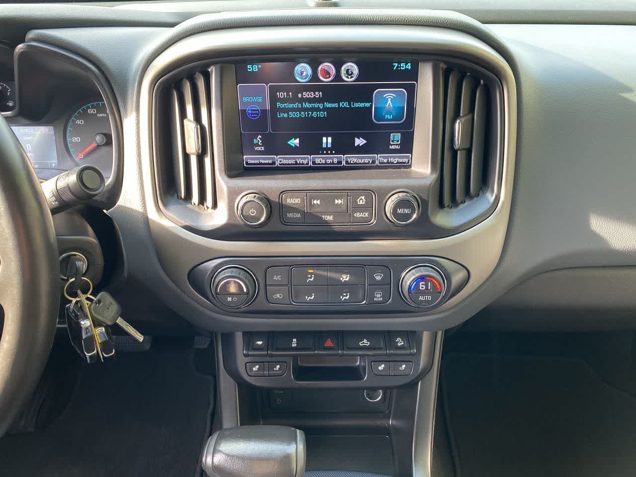 Thumbnail: 2015 Chevrolet Colorado - 24
