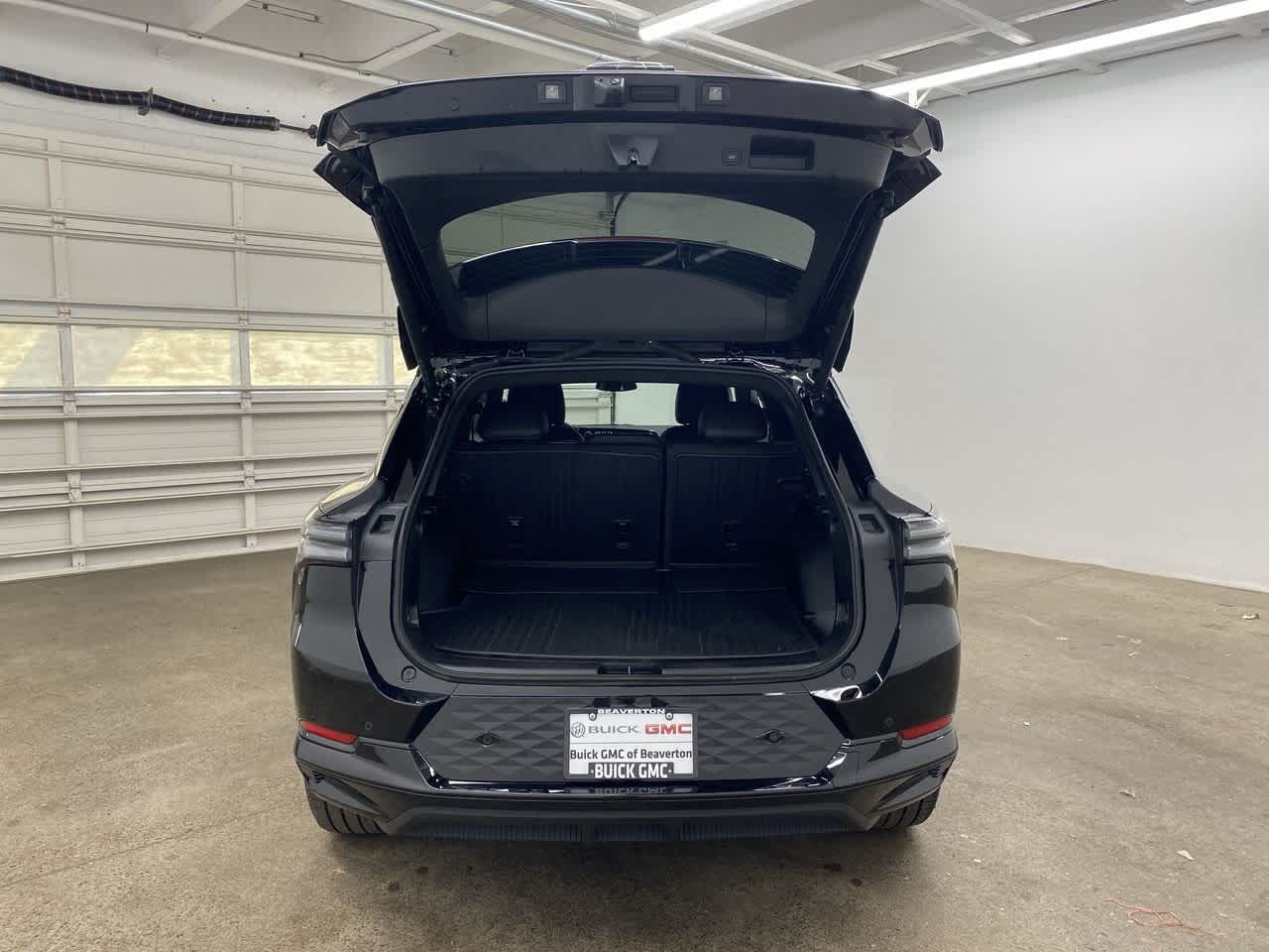 Thumbnail: 2024 Chevrolet Equinox - 29