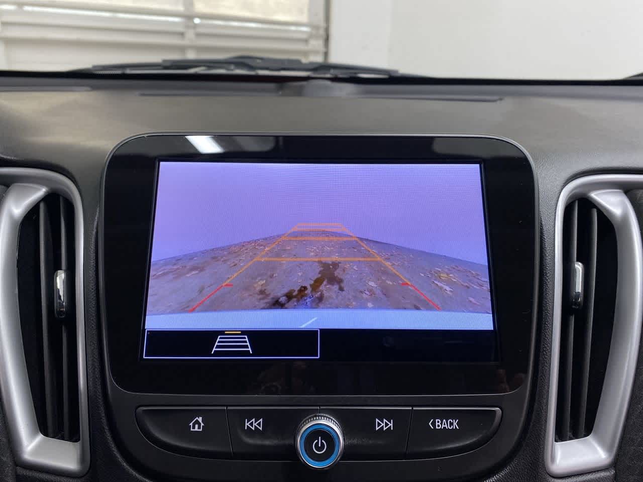 Thumbnail: 2023 Chevrolet Malibu - 27