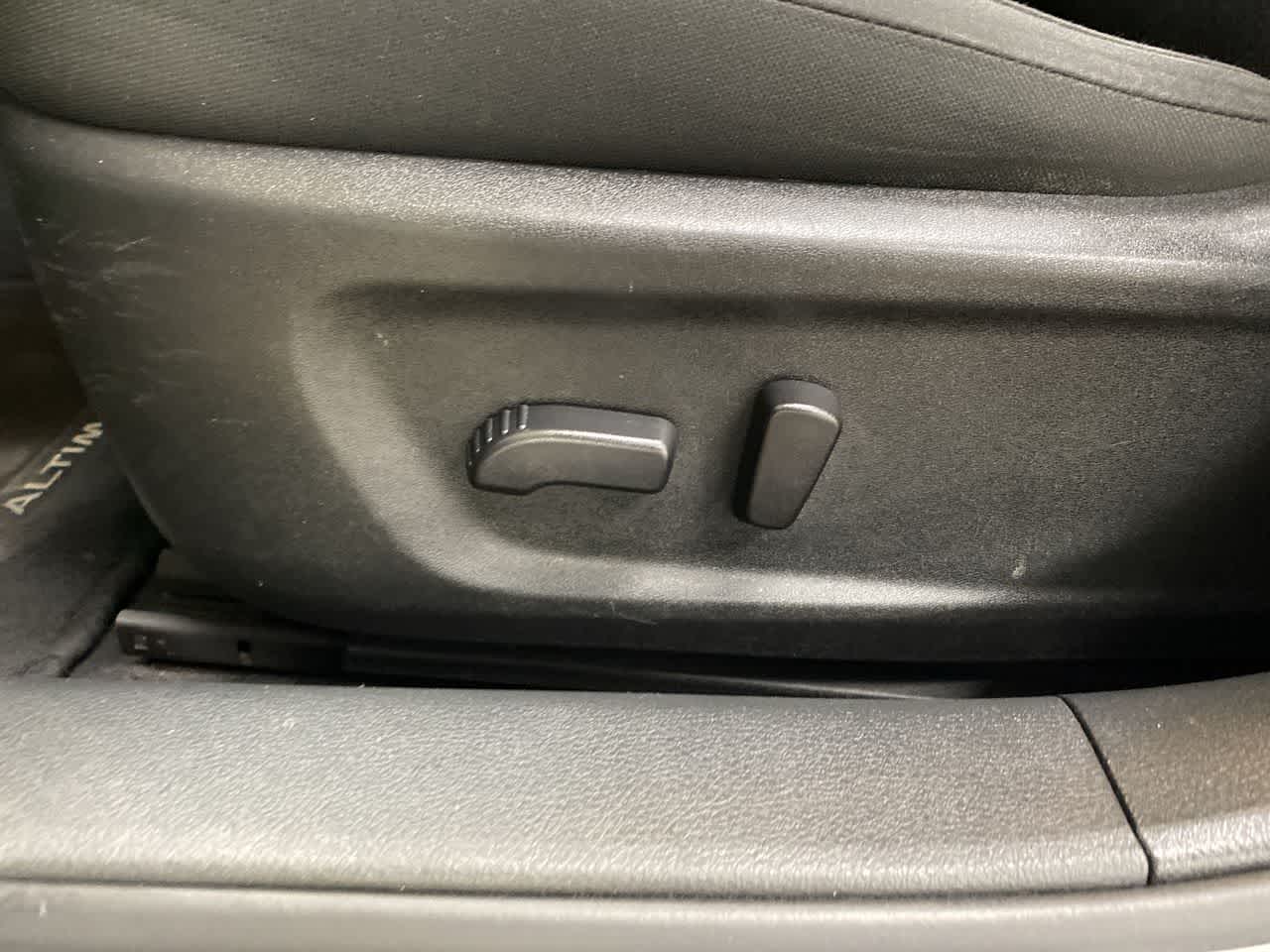 Thumbnail: 2023 Nissan Altima - 16