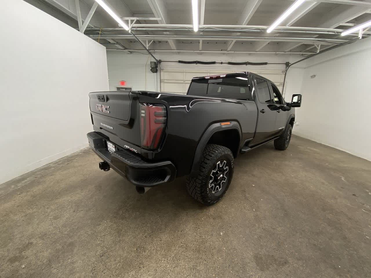 Thumbnail: 2024 GMC Sierra 2500 - 6