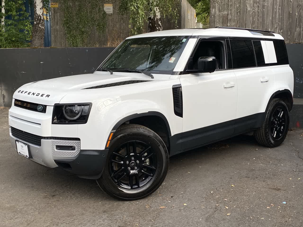 2025 Land Rover Defender