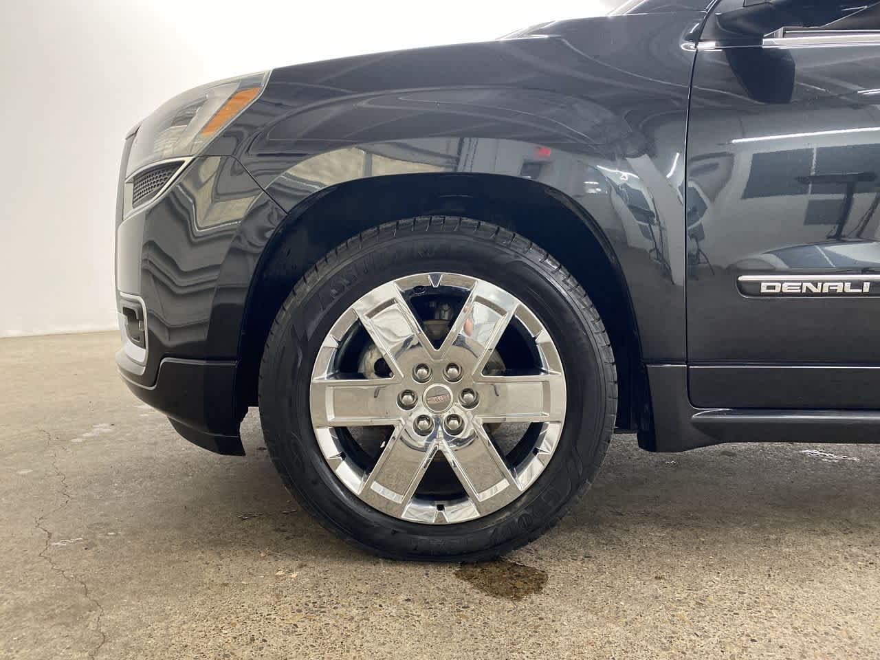 Thumbnail: 2015 GMC Acadia - 11