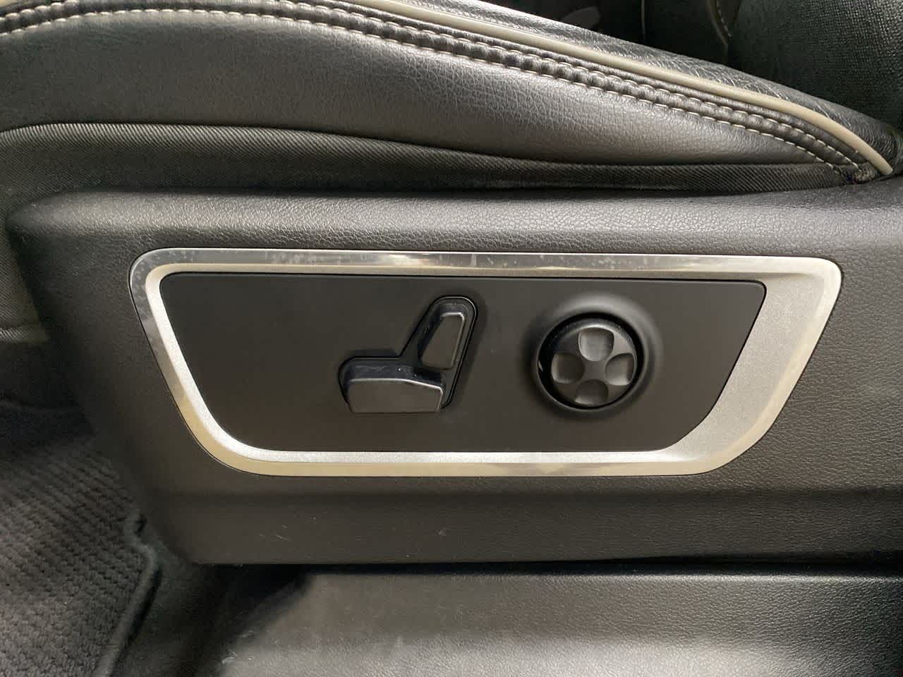 Thumbnail: 2019 RAM 1500 - 14