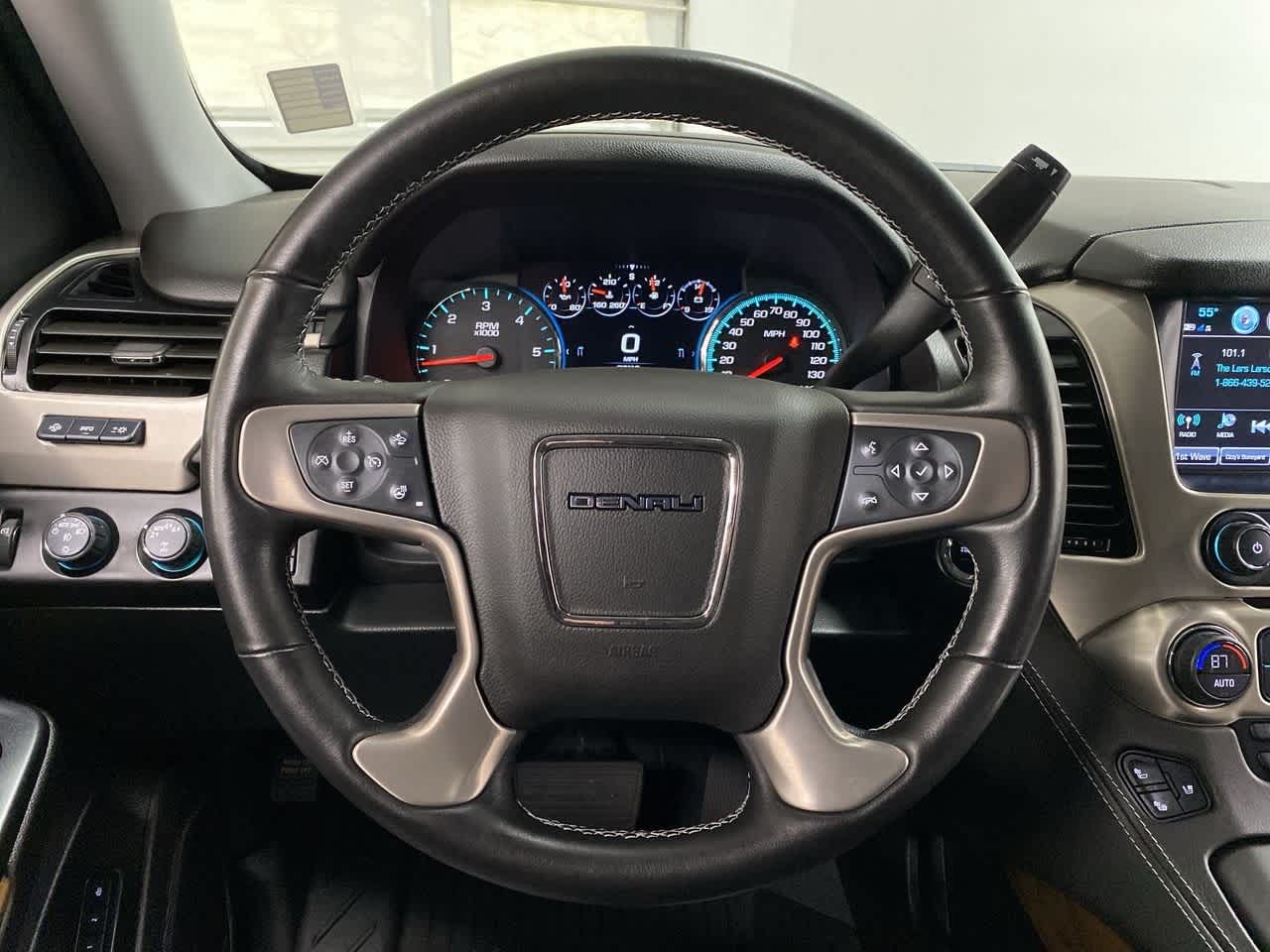 Thumbnail: 2020 GMC Yukon XL - 20