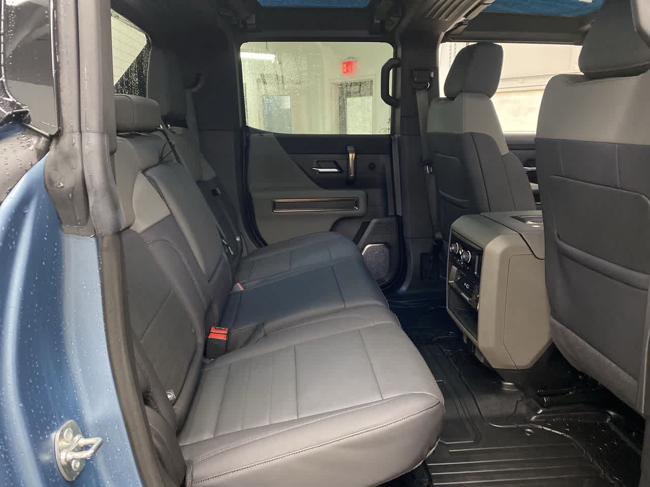 Thumbnail: 2024 GMC Hummer EV - 17