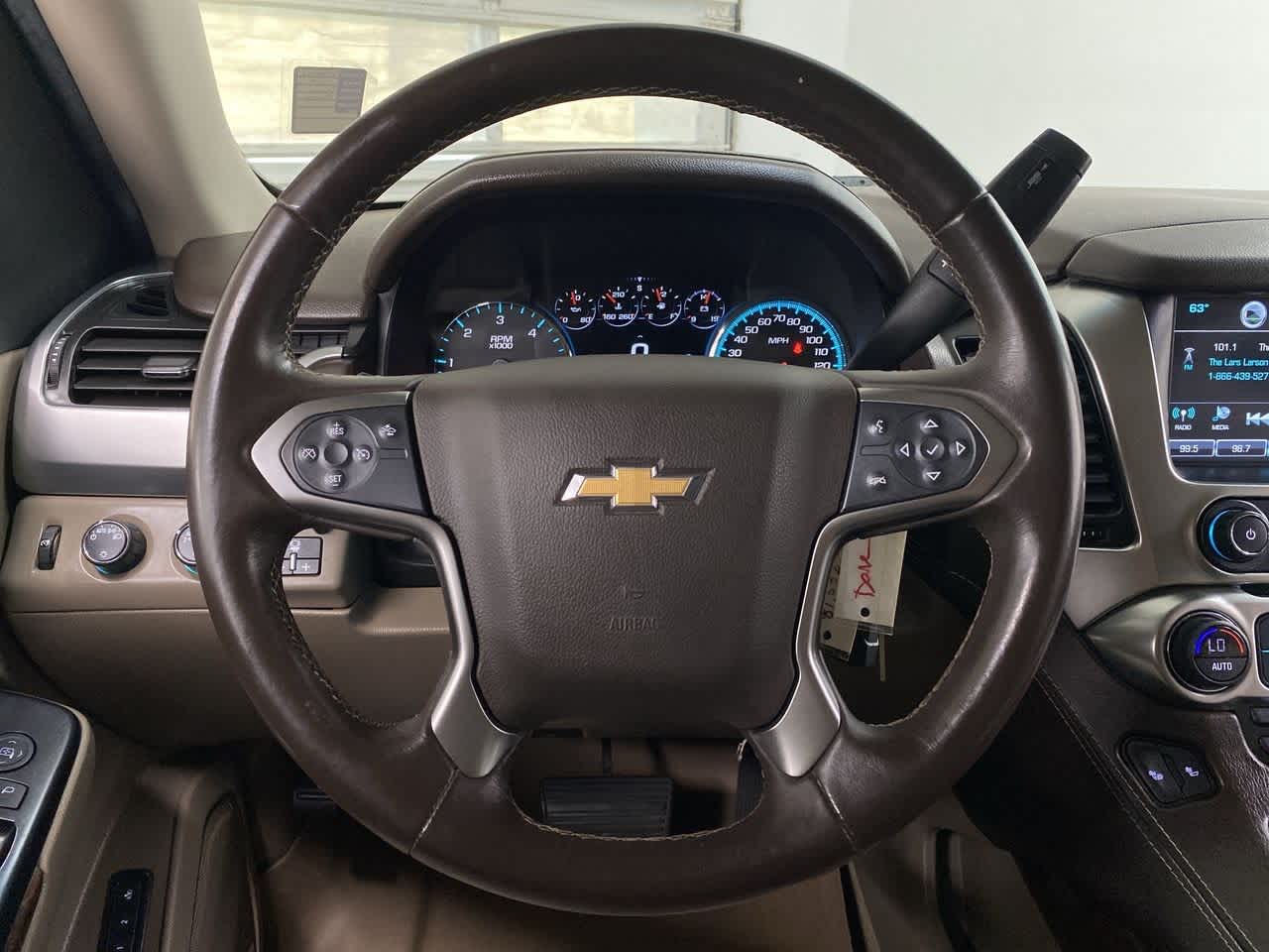 Thumbnail: 2017 Chevrolet Tahoe - 20