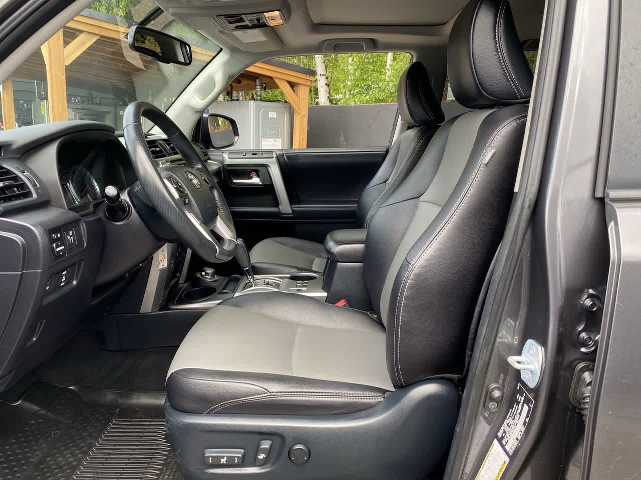 Thumbnail: 2018 Toyota 4Runner - 13