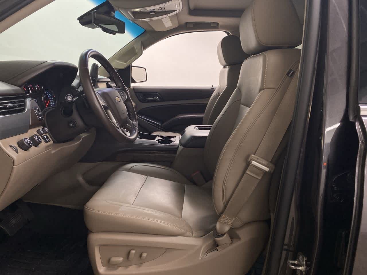 Thumbnail: 2015 Chevrolet Suburban - 14
