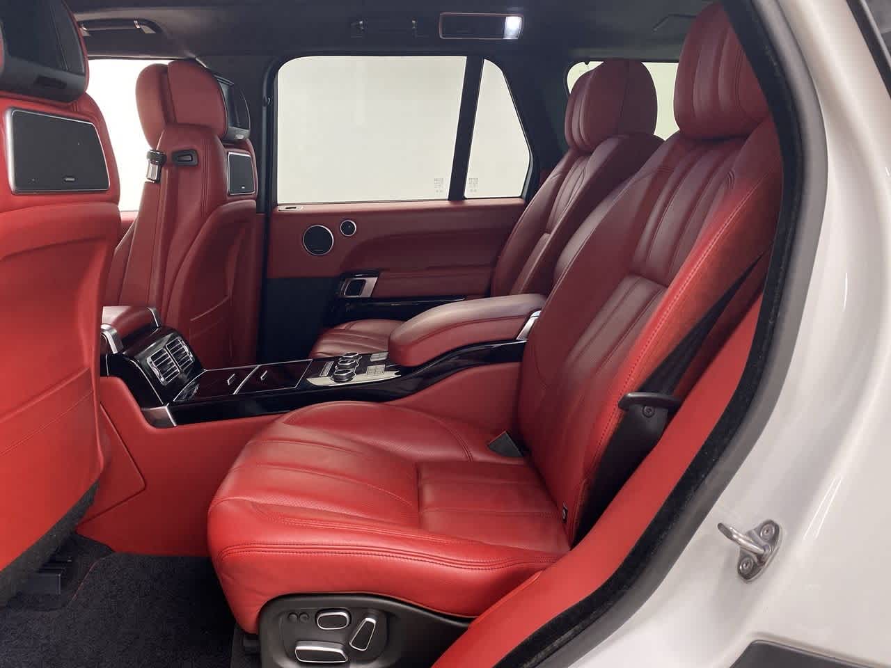 Thumbnail: 2014 Land Rover Range Rover - 18