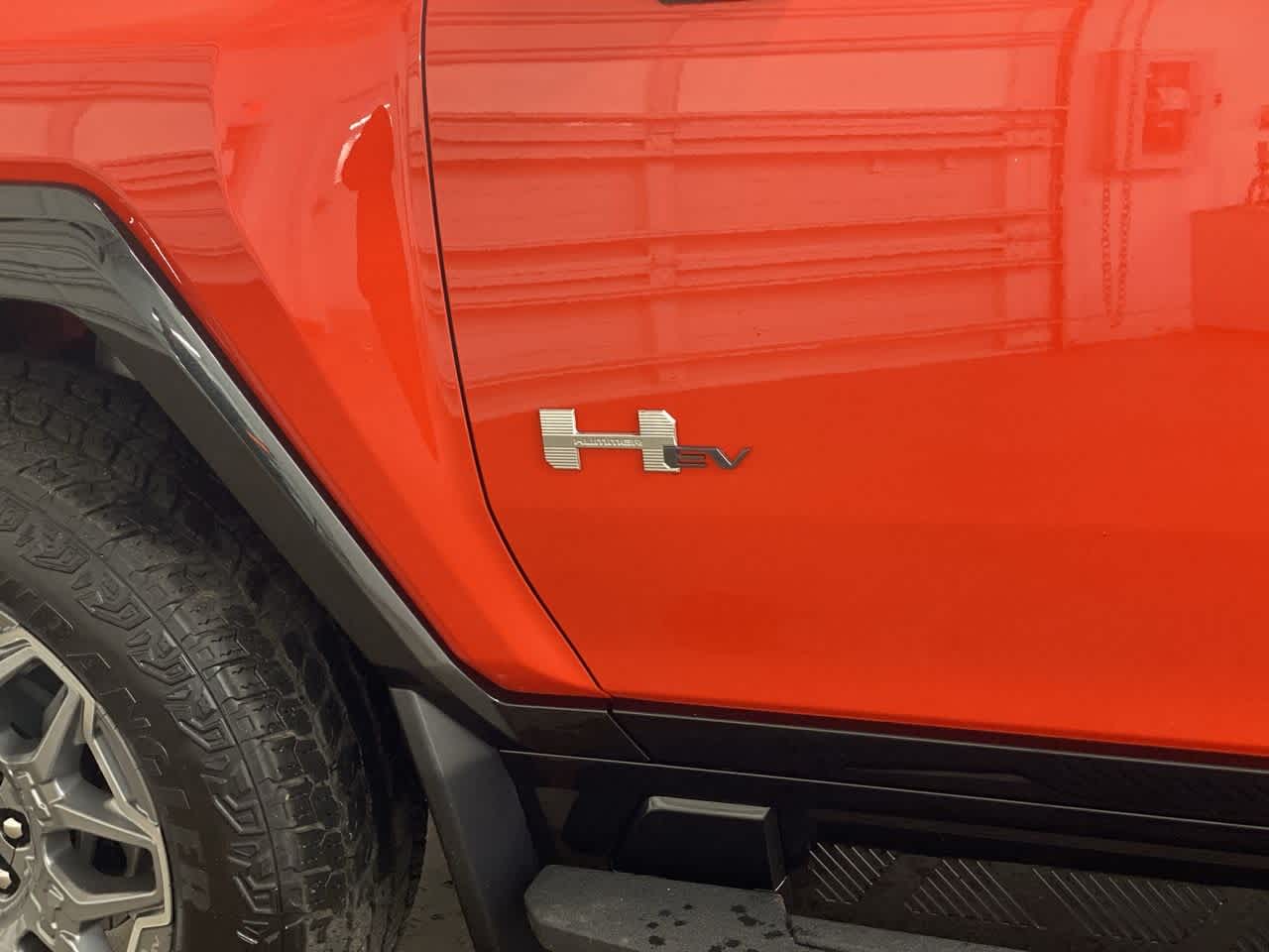 Thumbnail: 2025 GMC Hummer EV - 10