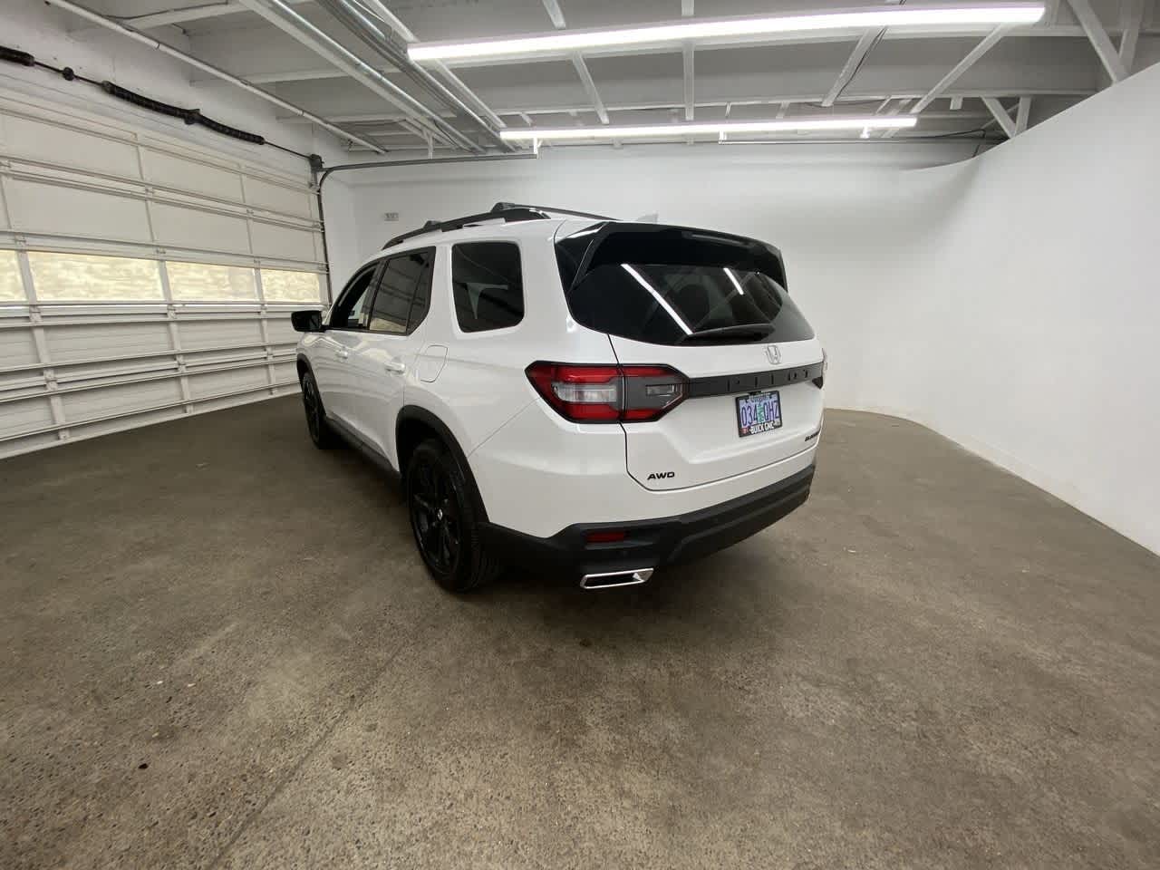 Thumbnail: 2025 Honda Pilot - 4