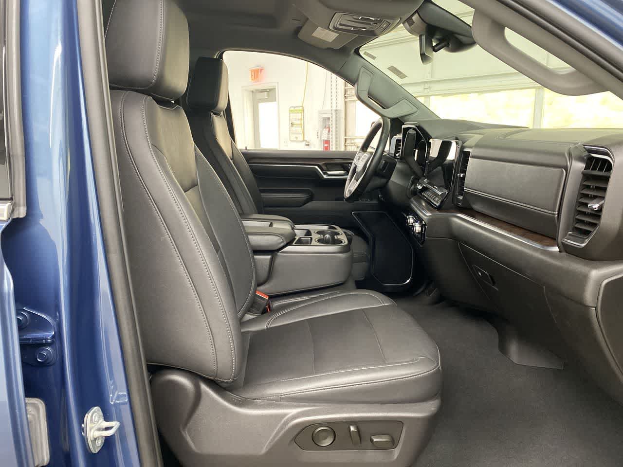 Thumbnail: 2024 GMC Sierra 1500 - 18