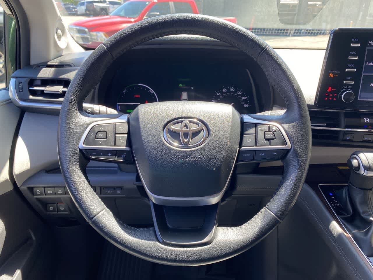 Thumbnail: 2022 Toyota Sienna - 20