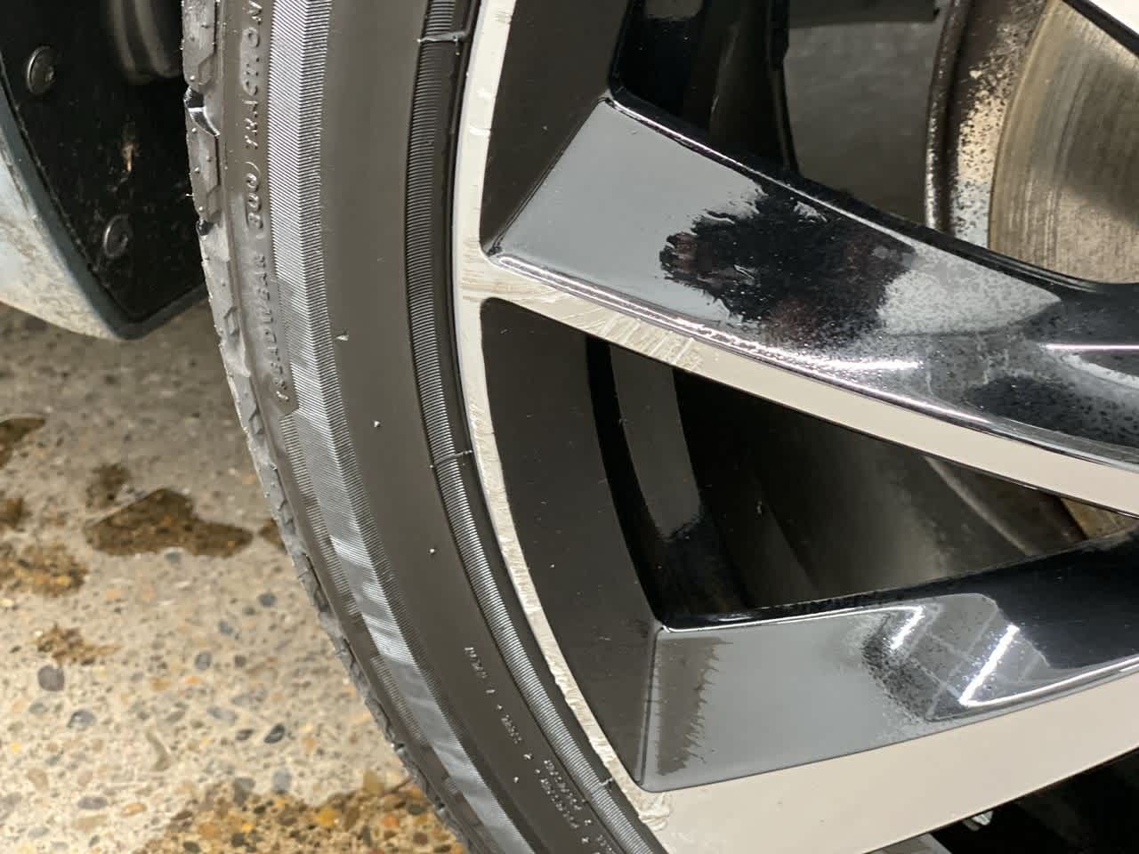 Thumbnail: 2020 Volvo XC90 - 35