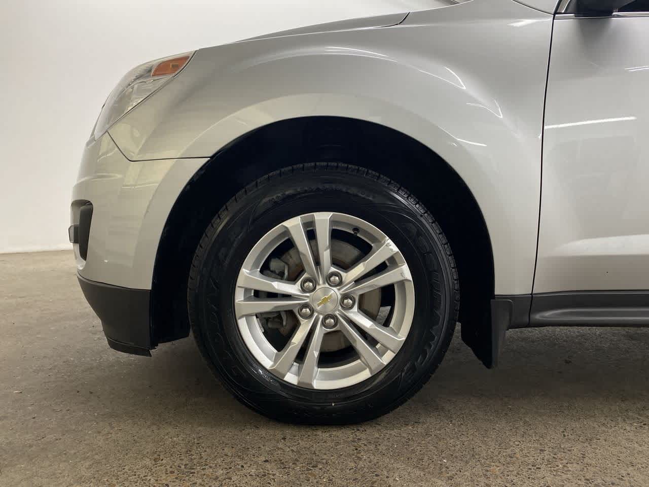 Thumbnail: 2015 Chevrolet Equinox - 11