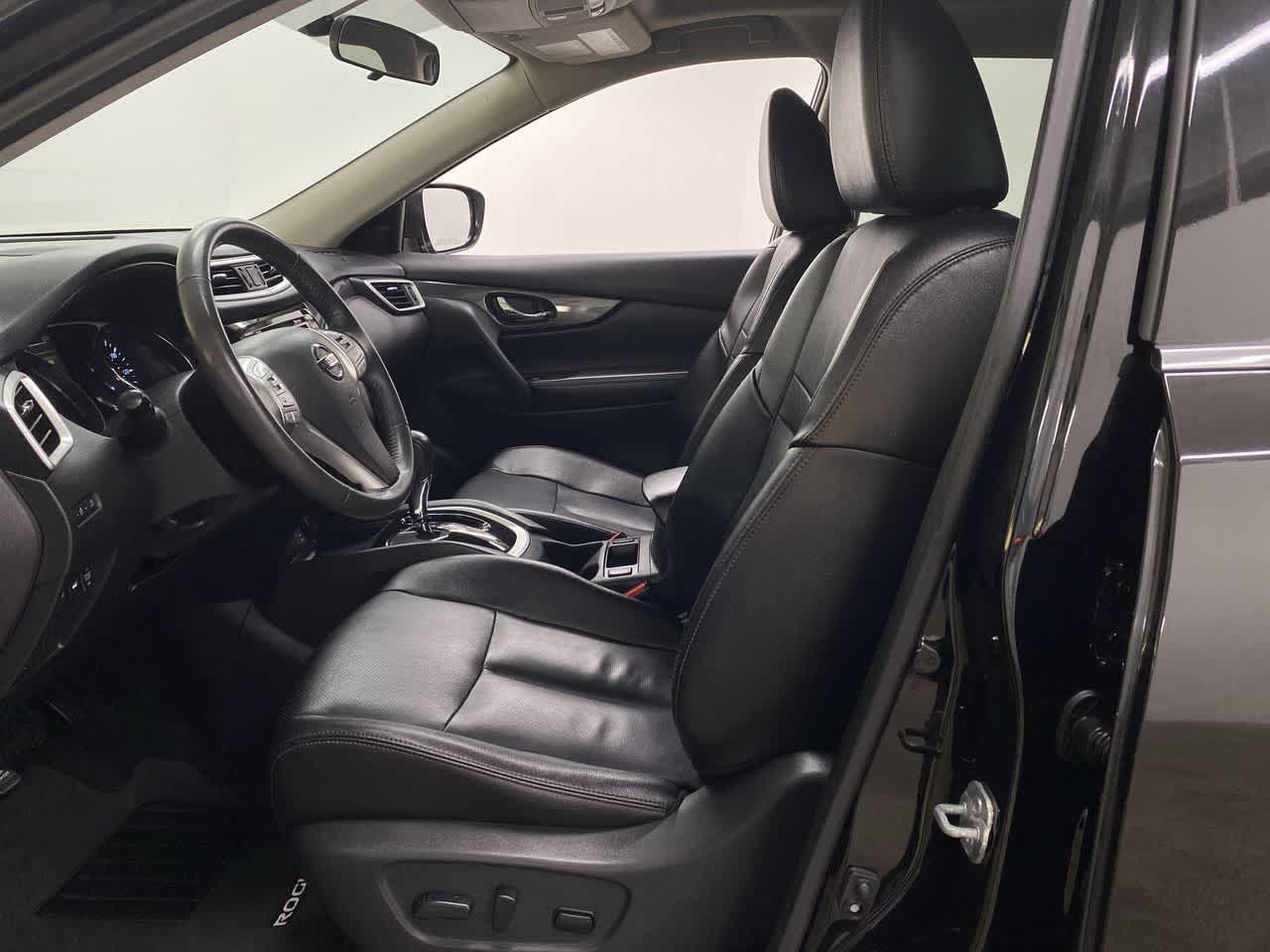 Thumbnail: 2016 Nissan Rogue - 15