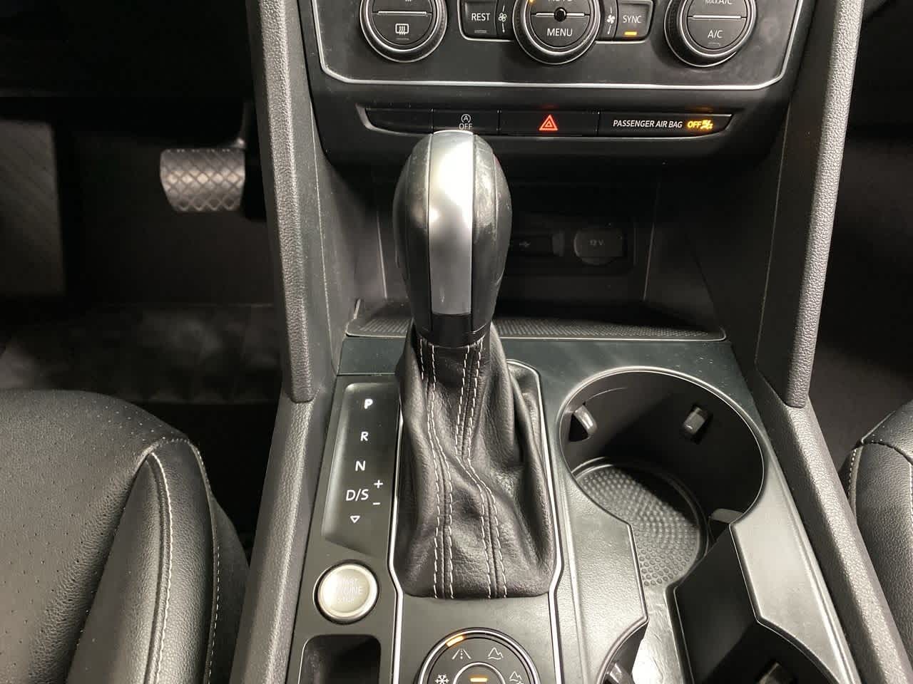 Thumbnail: 2021 Volkswagen Atlas - 27