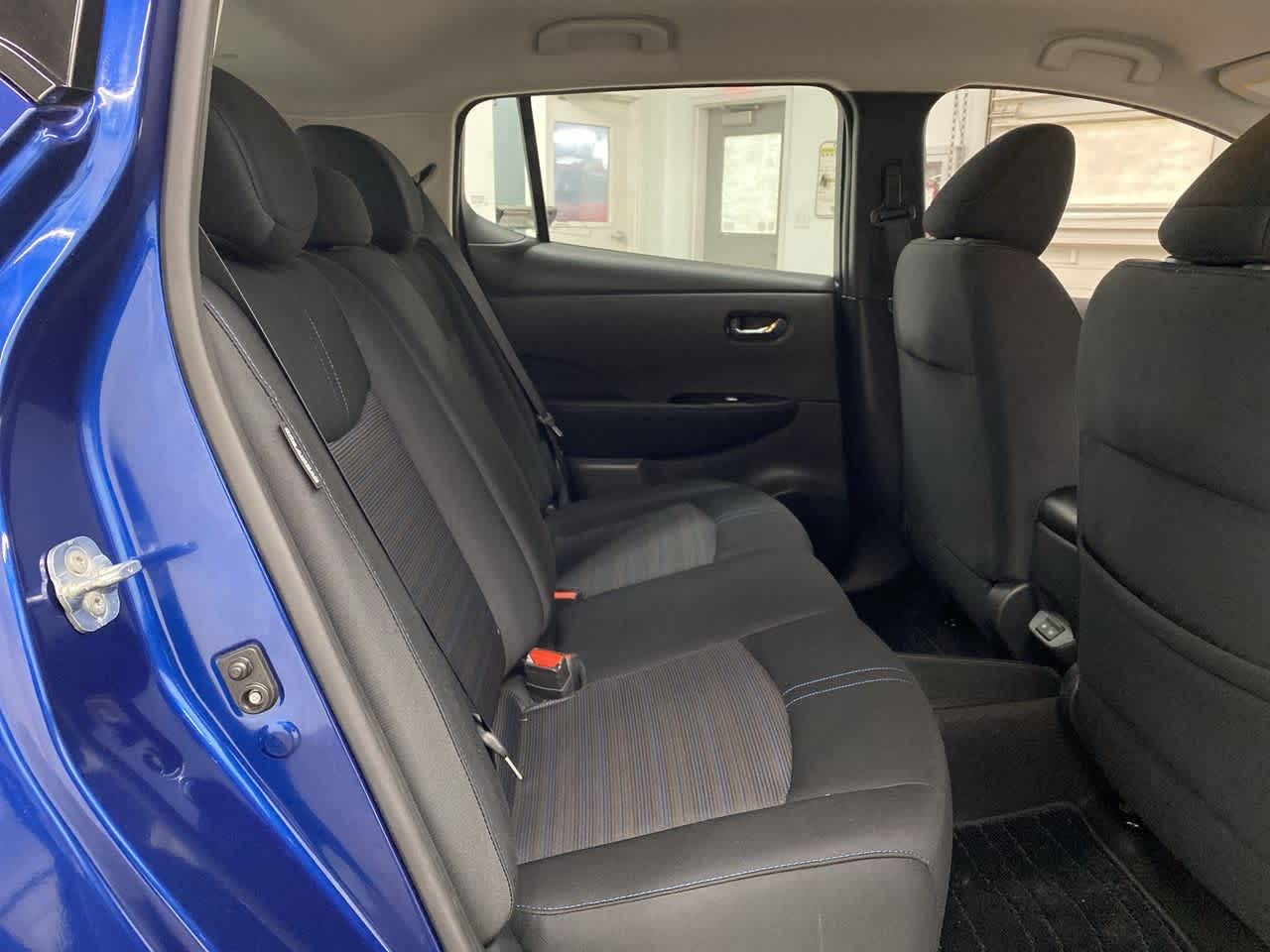 Thumbnail: 2022 Nissan Leaf - 19