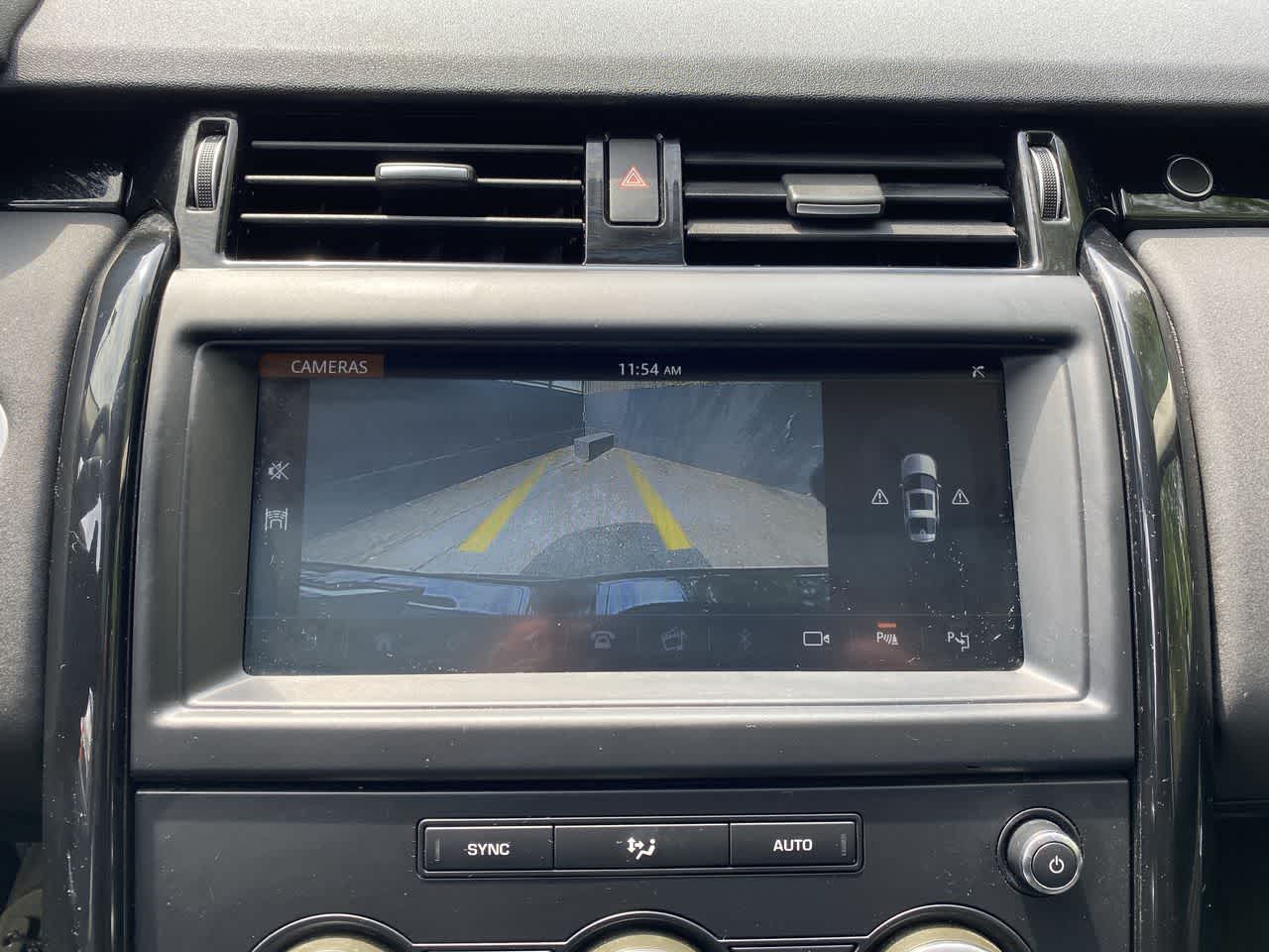 Thumbnail: 2019 Land Rover Discovery - 26