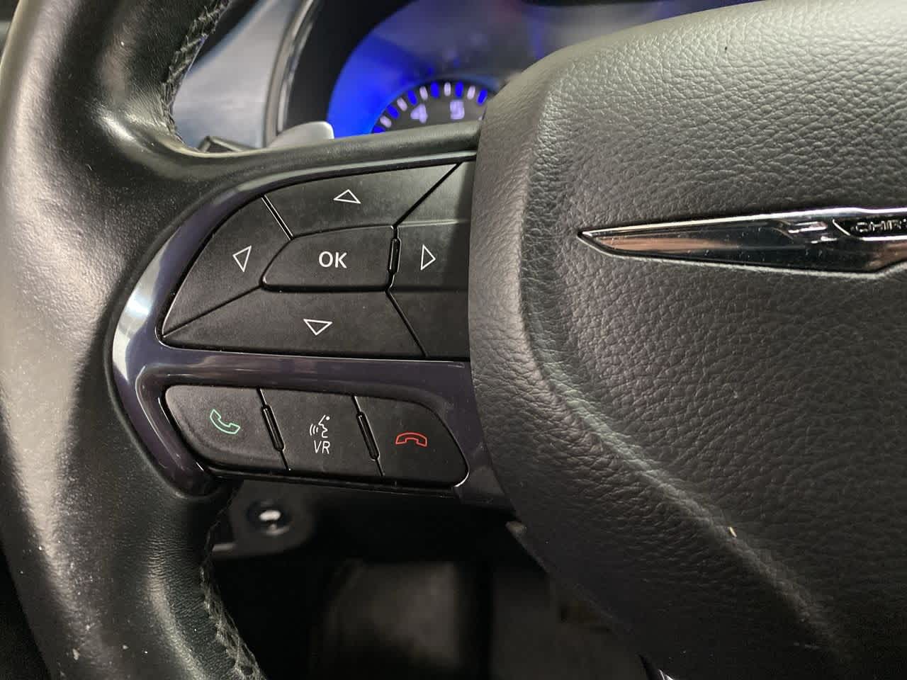 Thumbnail: 2015 Chrysler 200 - 21