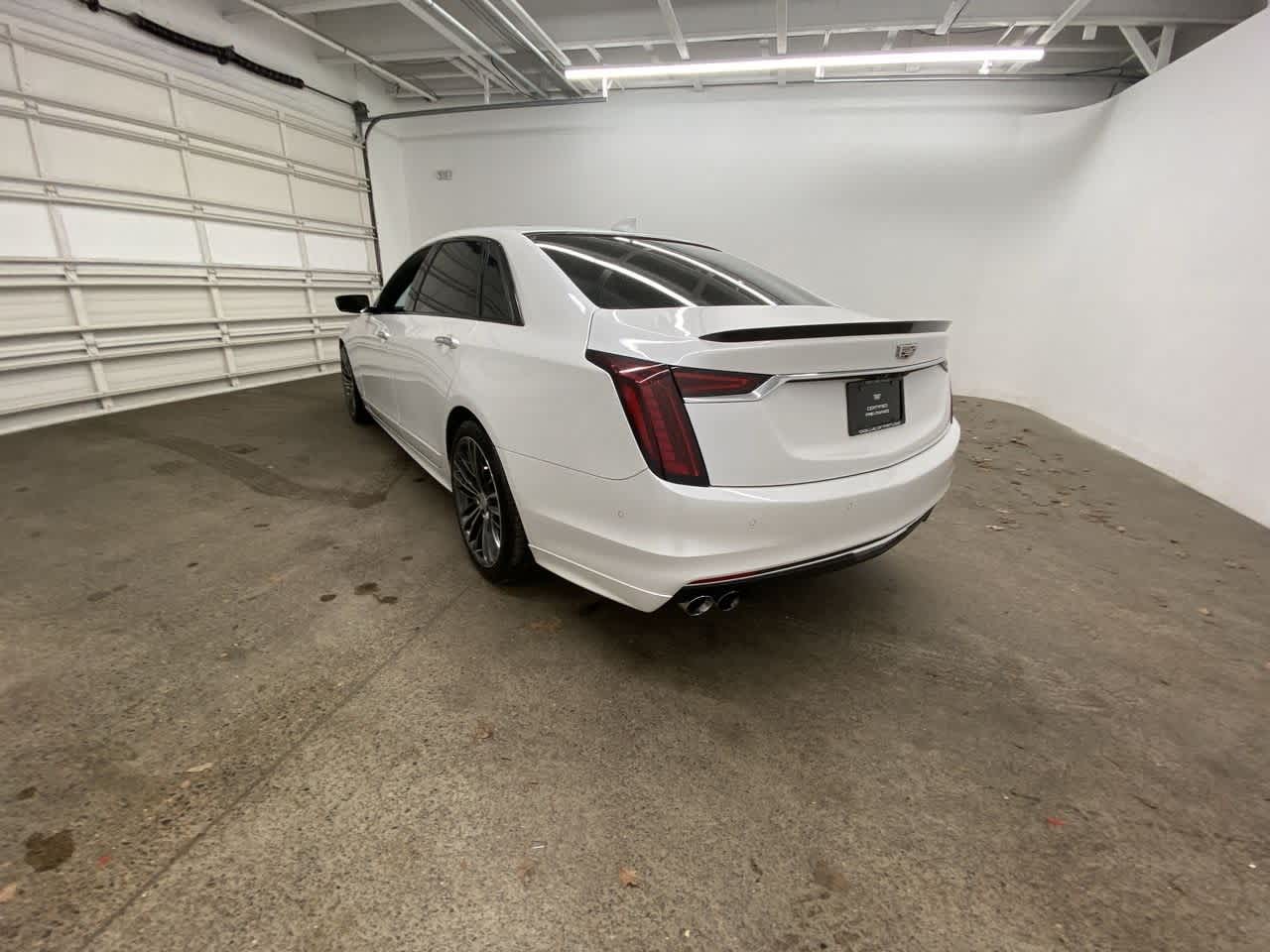 Thumbnail: 2019 Cadillac CT6 - 4