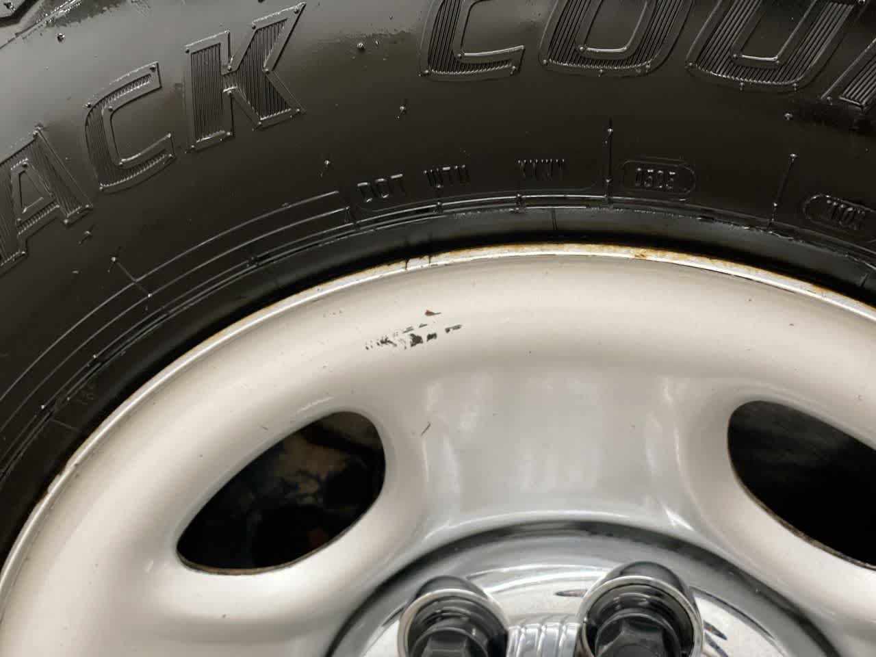 Thumbnail: 2017 Chevrolet Express - 32