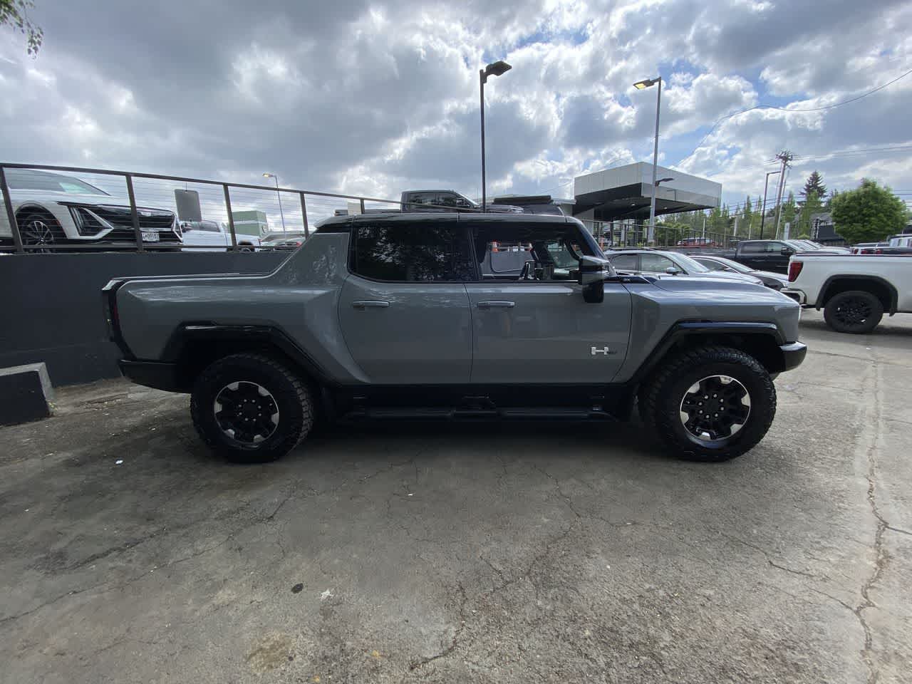 Thumbnail: 2025 GMC Hummer EV - 7