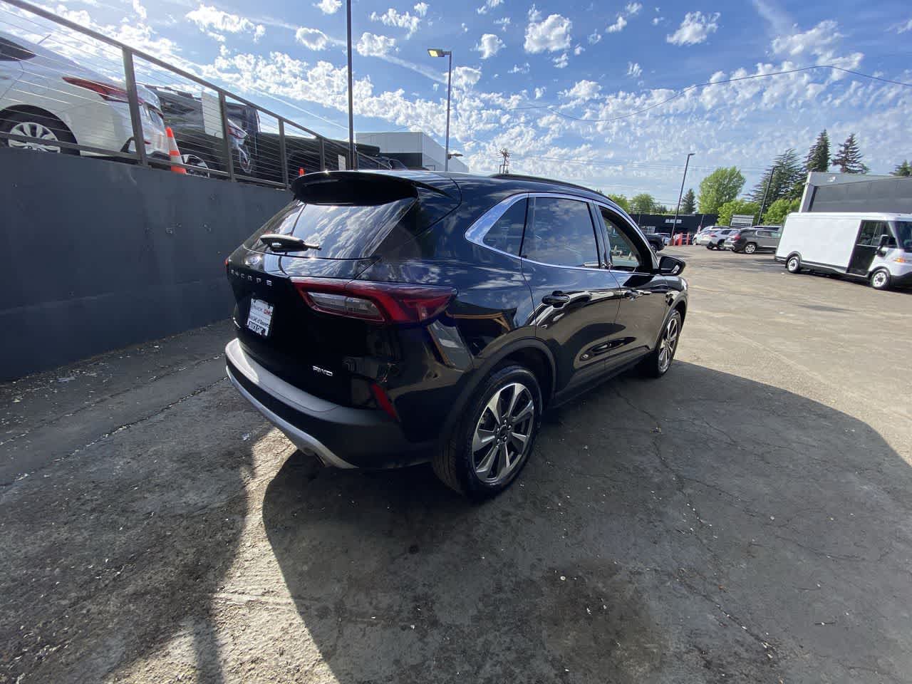 Thumbnail: 2025 Ford Escape - 6