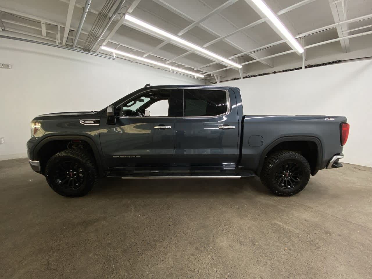 Thumbnail: 2020 GMC Sierra 1500 - 3