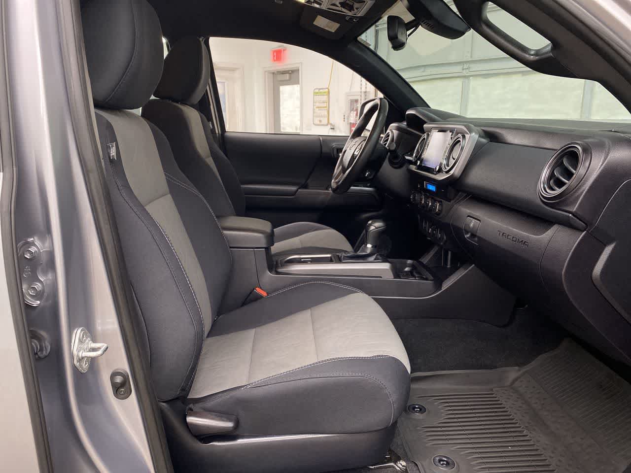 Thumbnail: 2021 Toyota Tacoma - 18