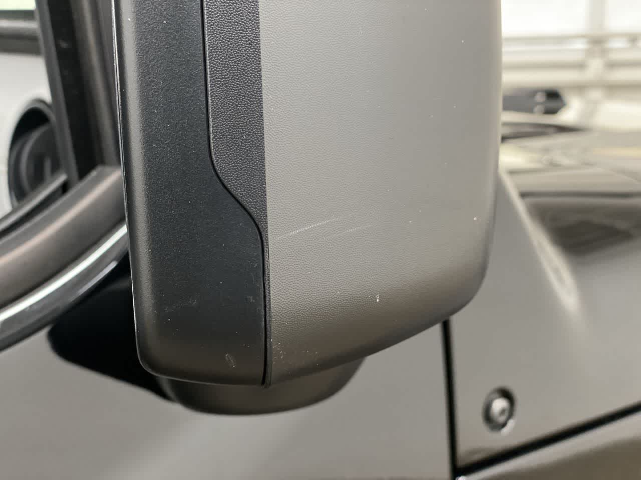 Thumbnail: 2025 Jeep Wrangler - 32