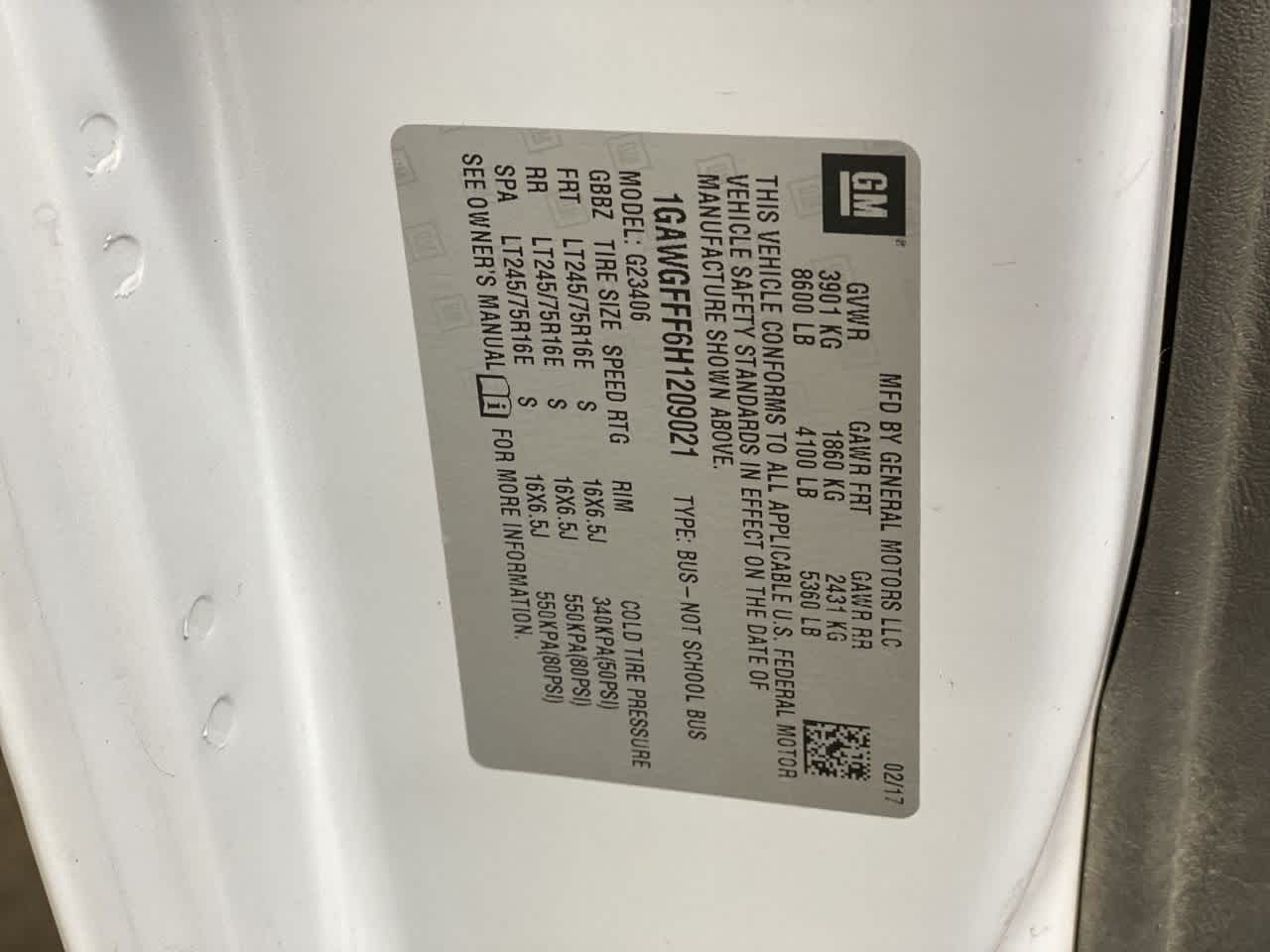 Thumbnail: 2017 Chevrolet Express - 27