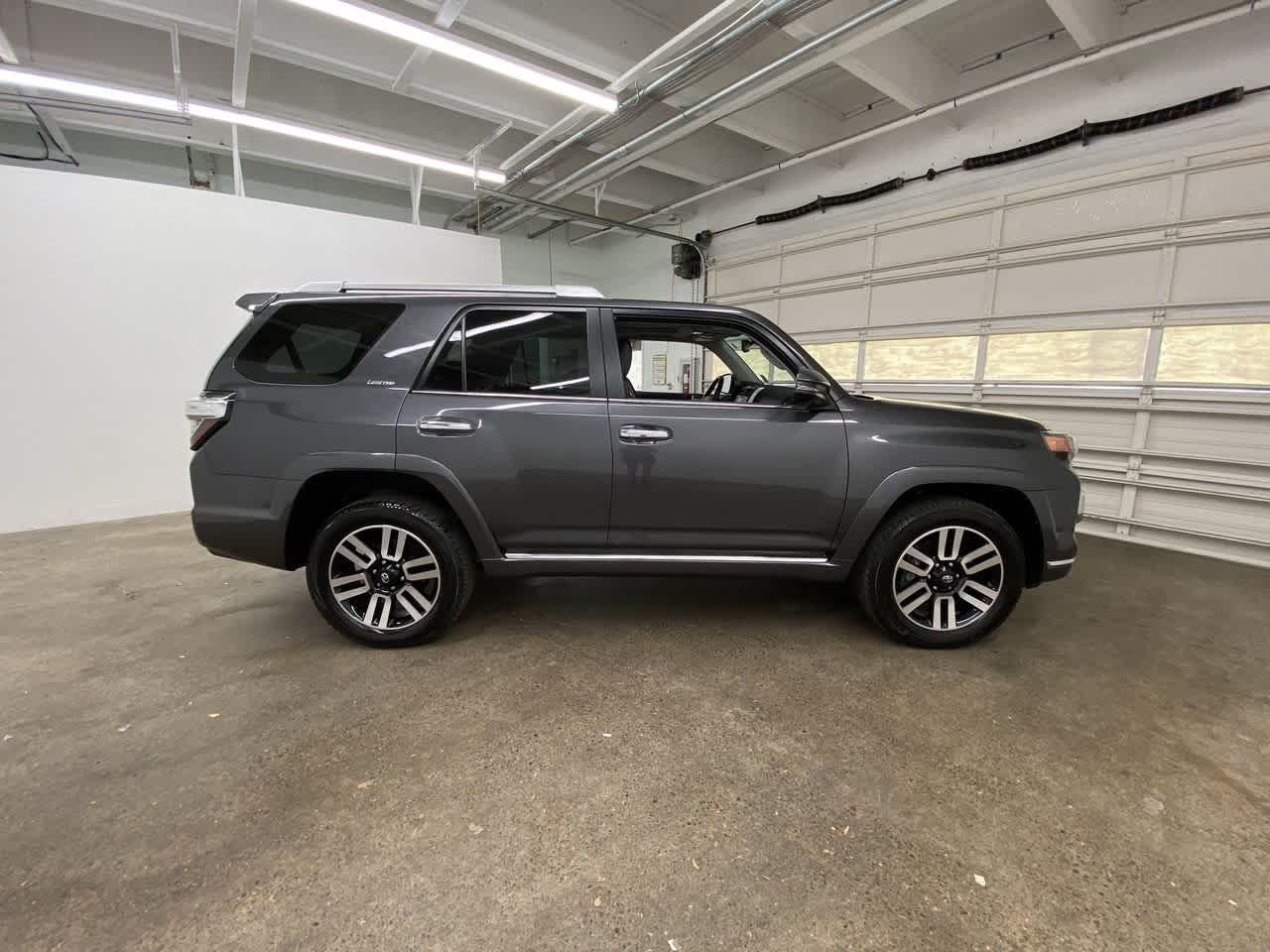 Thumbnail: 2023 Toyota 4Runner - 7